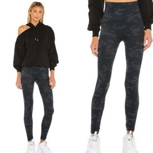 SPANX Ecocare Seamless Shaping Leggings Black Camo High-Waisted Sz Small NWT $98